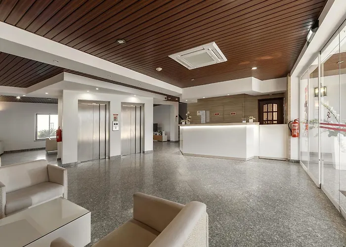 Hotel Comendador 3*